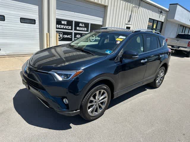 Thumbnail: 2018 Toyota RAV4 - 15