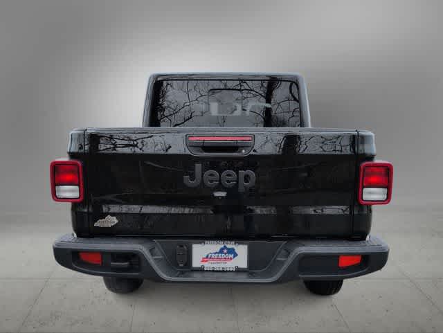Thumbnail: 2026 Jeep Gladiator - 7