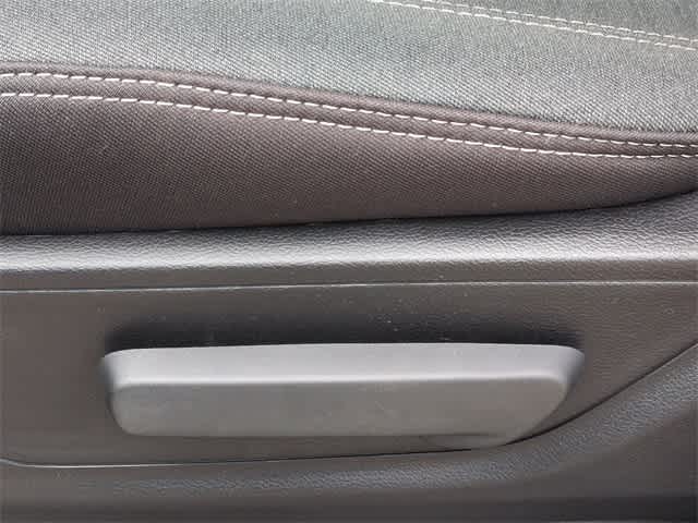 Thumbnail: 2026 RAM 1500 - 17