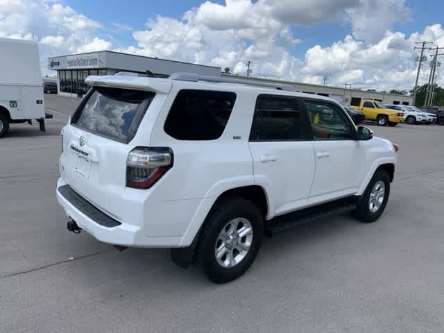 Thumbnail: 2015 Toyota 4Runner - 25