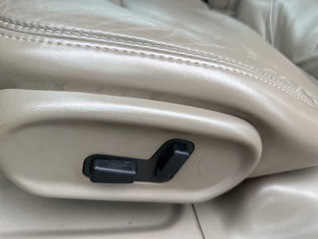 Thumbnail: 1998 Buick Park Avenue - 6