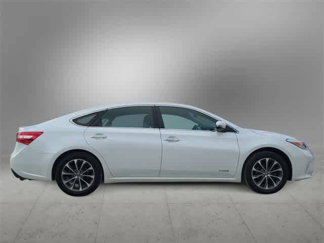 Thumbnail: 2016 Toyota Avalon - 9