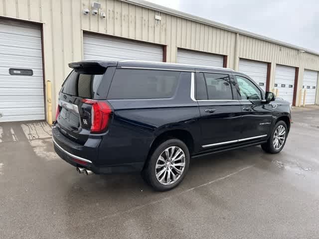 Thumbnail: 2021 GMC Yukon XL - 25