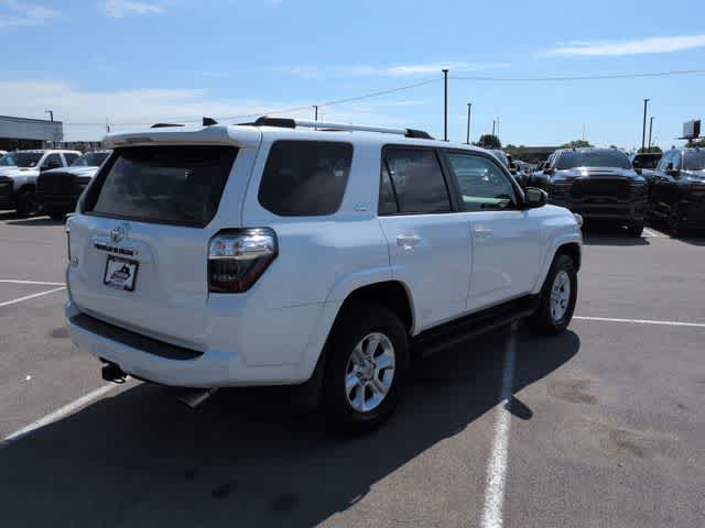 Thumbnail: 2019 Toyota 4Runner - 8