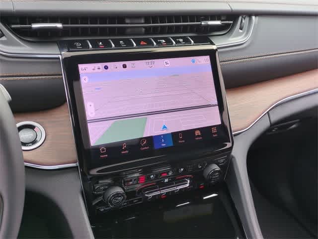 Thumbnail: 2025 Jeep Grand Cherokee - 30