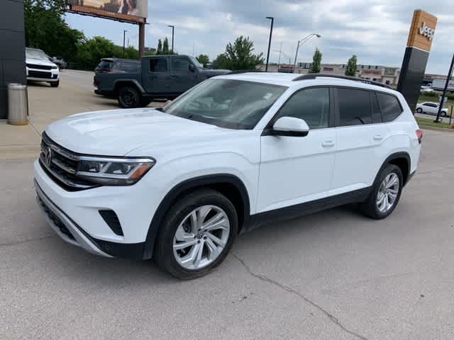 Thumbnail: 2022 Volkswagen Atlas - 16