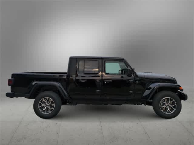 Thumbnail: 2025 Jeep Gladiator - 9