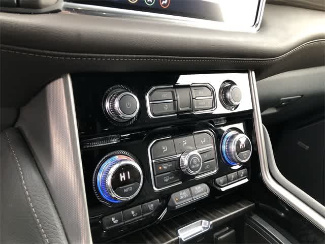 Thumbnail: 2021 GMC Yukon XL - 17