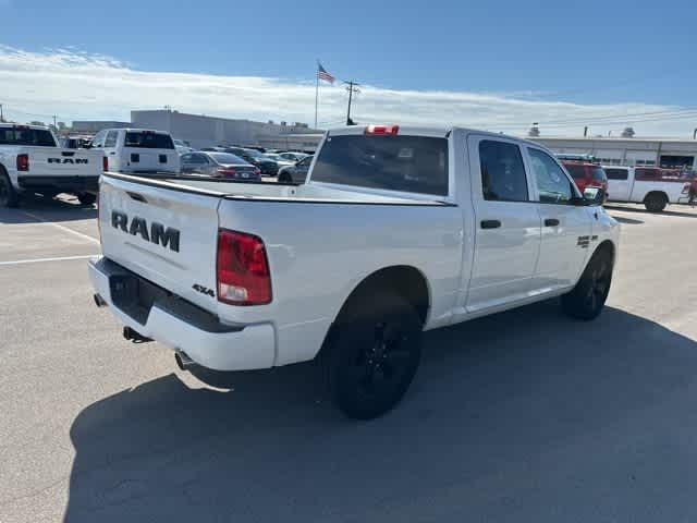 Thumbnail: 2019 RAM 1500 Classic - 15