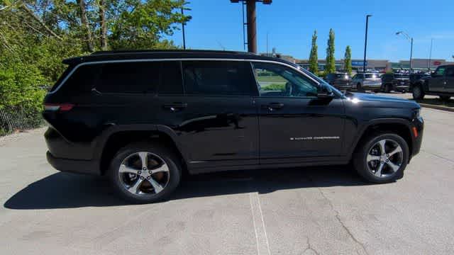 Thumbnail: 2026 Jeep Grand Cherokee L - 9