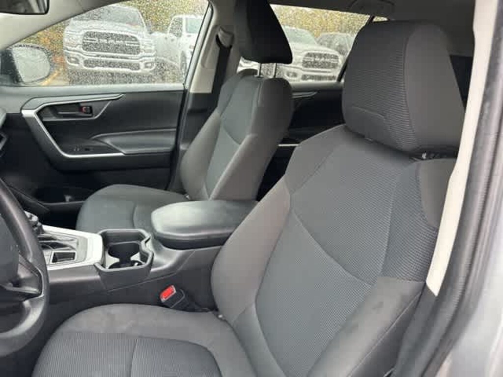 Used 2020 Toyota RAV4 LE SUV