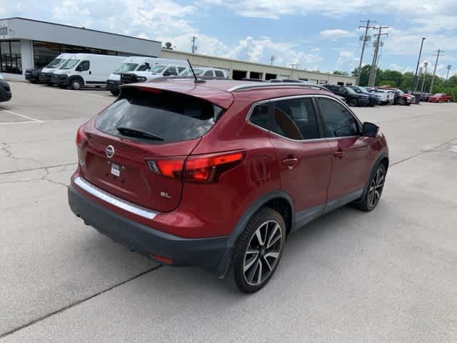 Thumbnail: 2019 Nissan Rogue Sport - 21