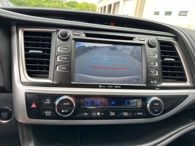 Thumbnail: 2019 Toyota Highlander - 10