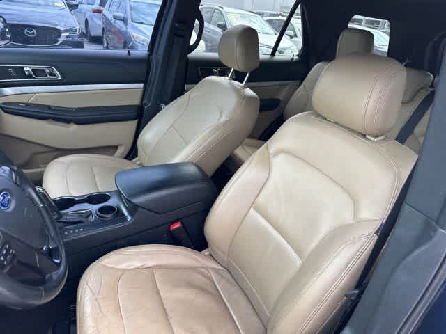 Thumbnail: 2017 Ford Explorer - 4