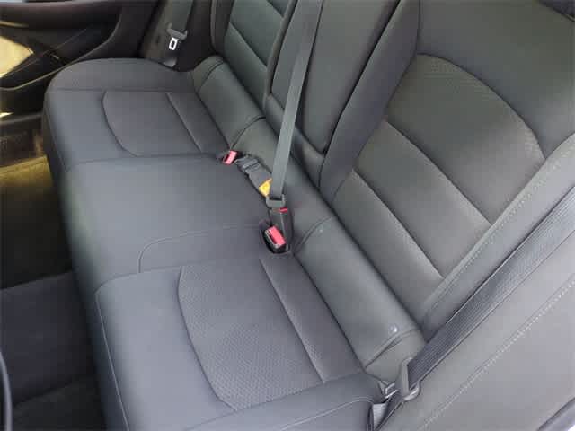 Thumbnail: 2017 Chevrolet Malibu - 20