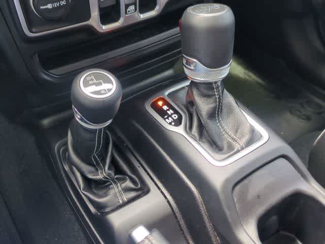 Thumbnail: 2018 Jeep Wrangler - 32