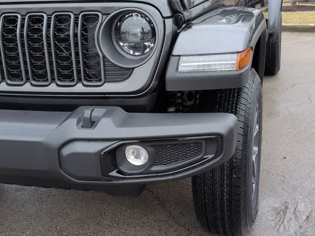 Thumbnail: 2026 Jeep Gladiator - 11