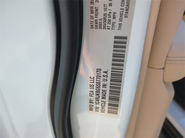 Thumbnail: 2025 Jeep Grand Cherokee L - 37