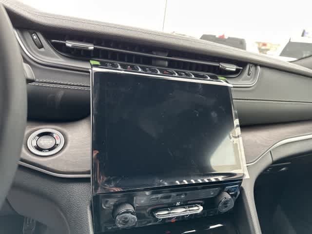 Thumbnail: 2025 Jeep Grand Cherokee - 7