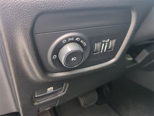 Thumbnail: 2025 Jeep Grand Cherokee L - 18