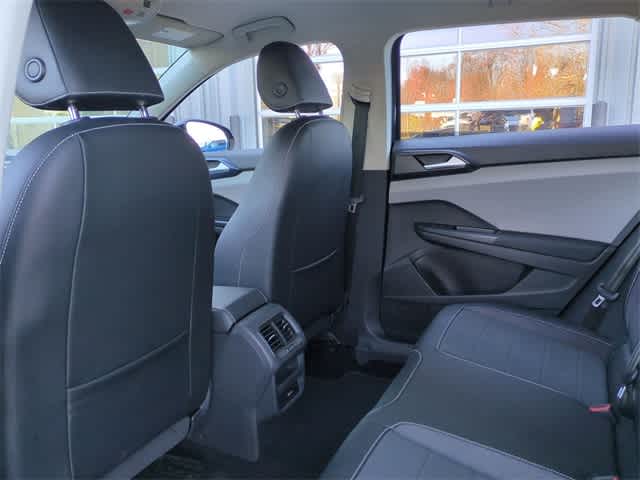 Thumbnail: 2022 Volkswagen Taos - 19