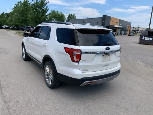 Thumbnail: 2016 Ford Explorer - 11