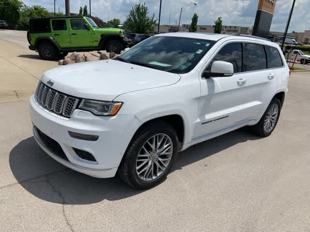 Thumbnail: 2018 Jeep Grand Cherokee - 17