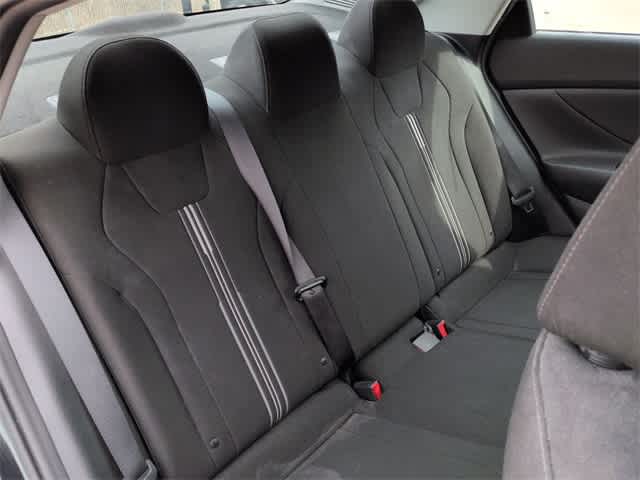 Thumbnail: 2023 Hyundai Elantra - 19