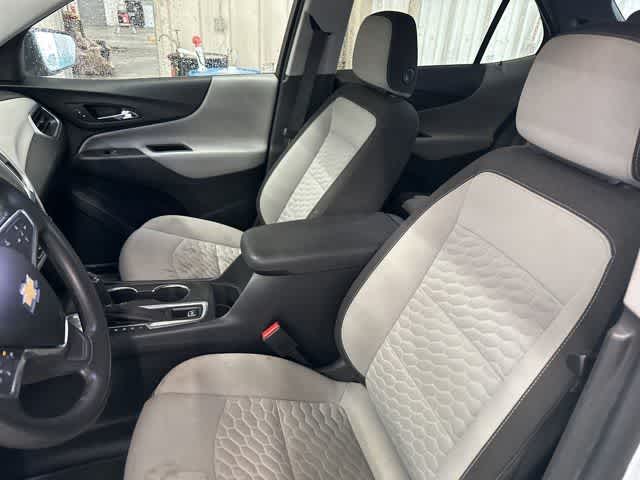 Thumbnail: 2020 Chevrolet Equinox - 3