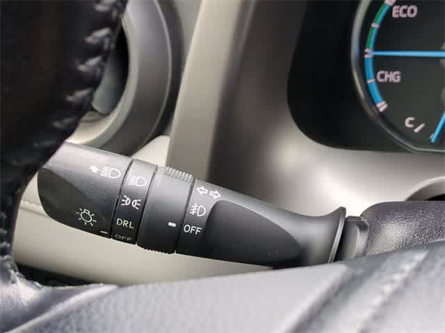 Thumbnail: 2016 Toyota RAV4 - 27