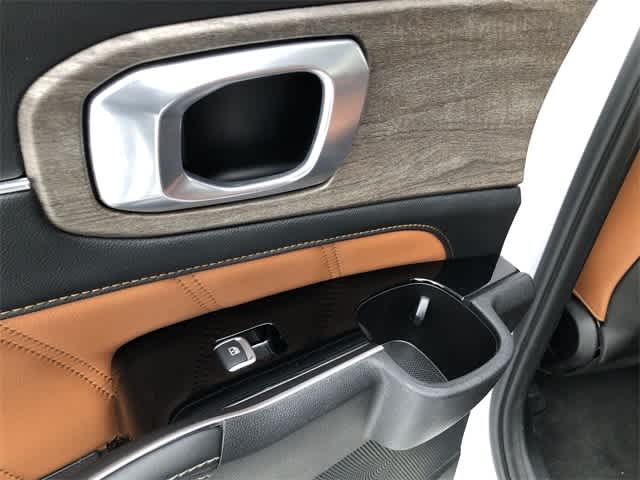 Thumbnail: 2021 Kia Sorento - 31