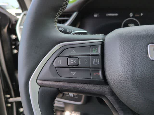 Thumbnail: 2023 Jeep Grand Cherokee - 23