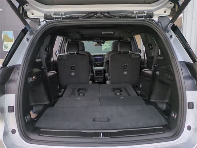 Thumbnail: 2025 Jeep Grand Cherokee L - 36