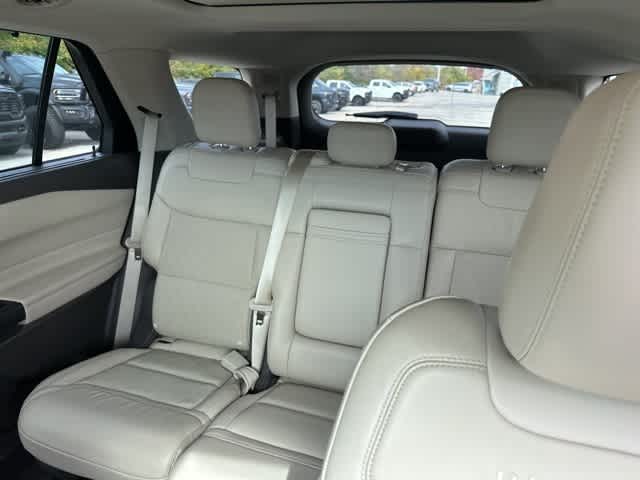 Thumbnail: 2020 Ford Explorer - 4