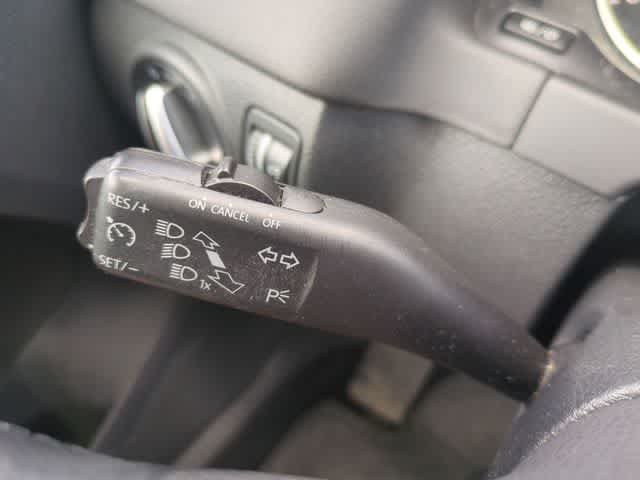 Thumbnail: 2017 Volkswagen Tiguan - 25