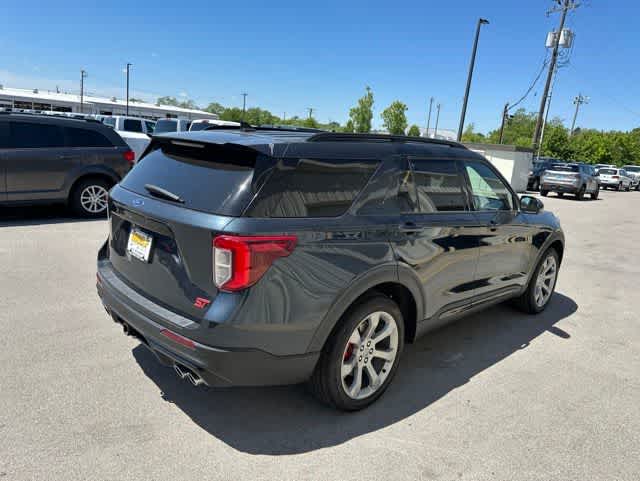 Thumbnail: 2022 Ford Explorer - 24