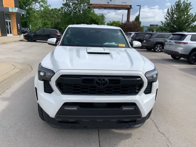 Thumbnail: 2025 Toyota Tacoma - 25