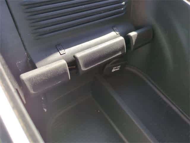 Thumbnail: 2019 RAM 1500 Classic - 31