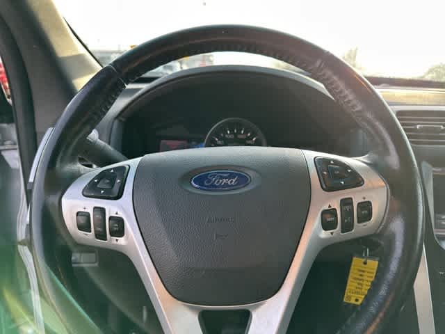 Thumbnail: 2013 Ford Explorer - 13