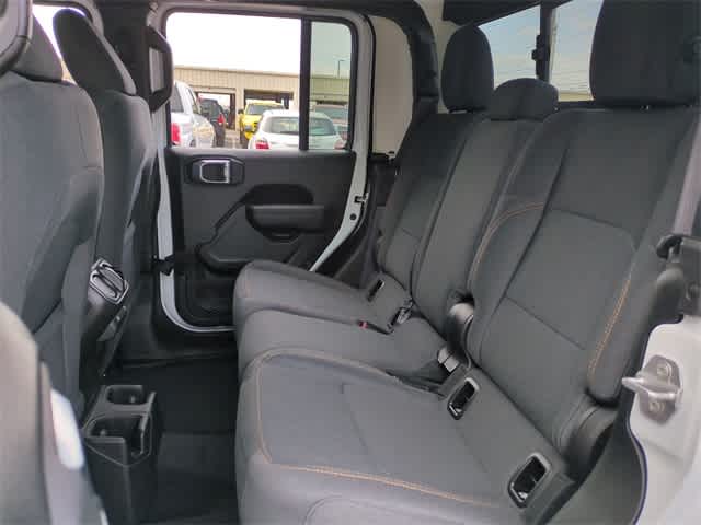 Thumbnail: 2025 Jeep Gladiator - 19