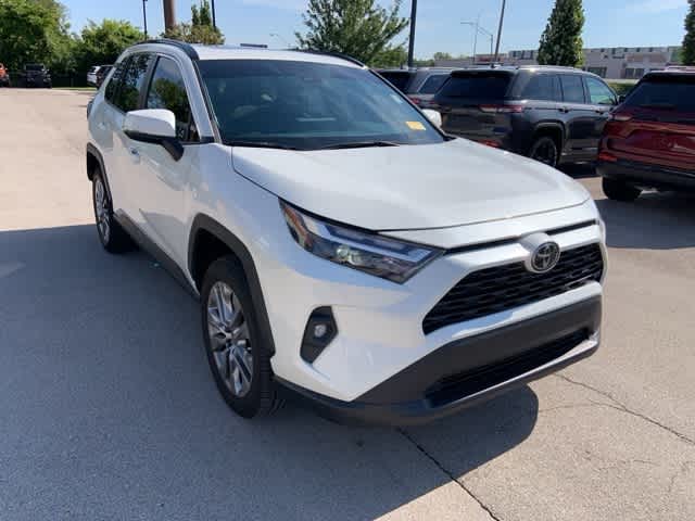 Thumbnail: 2022 Toyota RAV4 - 23