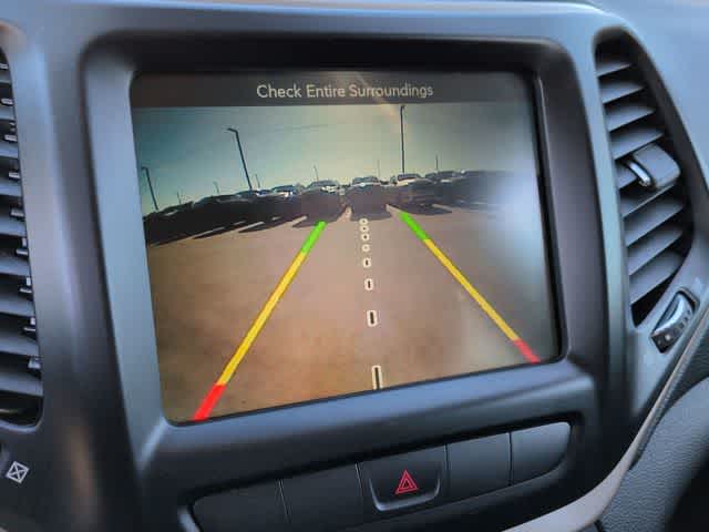 Thumbnail: 2014 Jeep Cherokee - 30