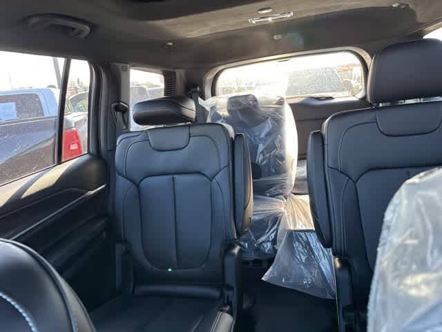 Thumbnail: 2025 Jeep Grand Cherokee L - 13