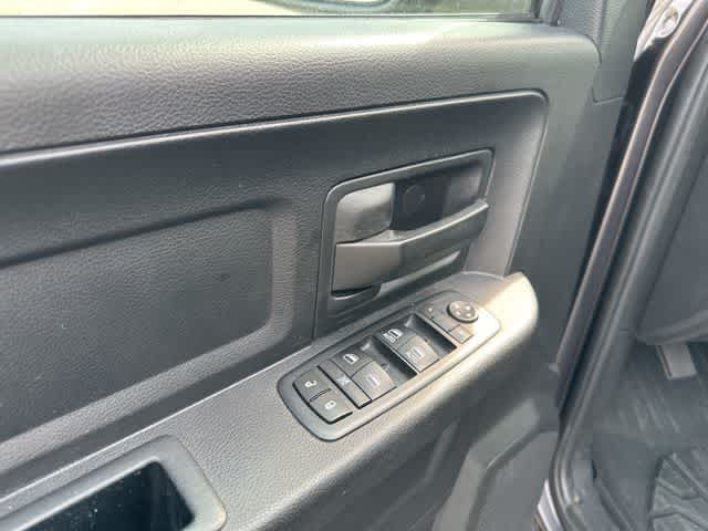 Thumbnail: 2016 RAM 1500 - 9