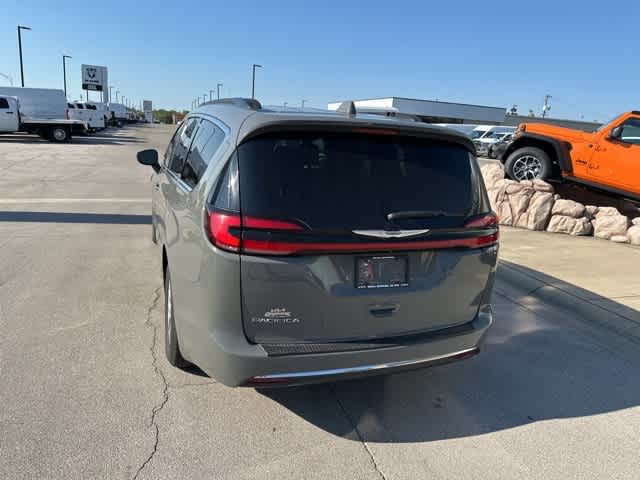 Thumbnail: 2022 Chrysler Pacifica - 19