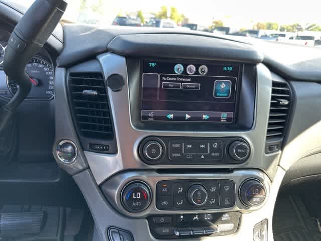 Thumbnail: 2015 Chevrolet Suburban - 4