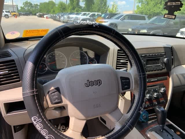 Thumbnail: 2005 Jeep Grand Cherokee - 4