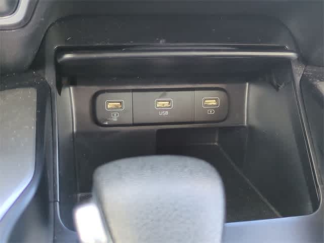 Thumbnail: 2023 Kia Sorento - 29