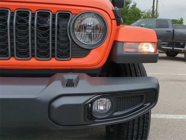 Thumbnail: 2025 Jeep Gladiator - 11