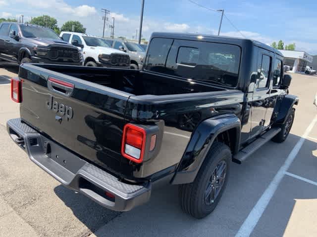 Thumbnail: 2025 Jeep Gladiator - 5